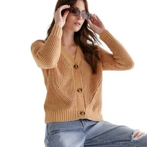 Francesca’s Mckayla short tan cardigan - large